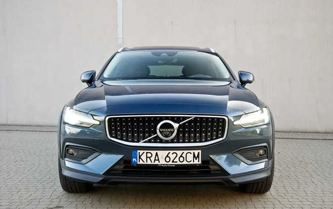 Volvo V60 Cross Country cena 164900 przebieg: 104604, rok produkcji 2020 z Kraków małe 742